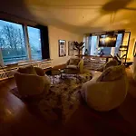 Apartment Spectecular Rhineview Fair Parking Luxury 12 Pers Dusseldorf